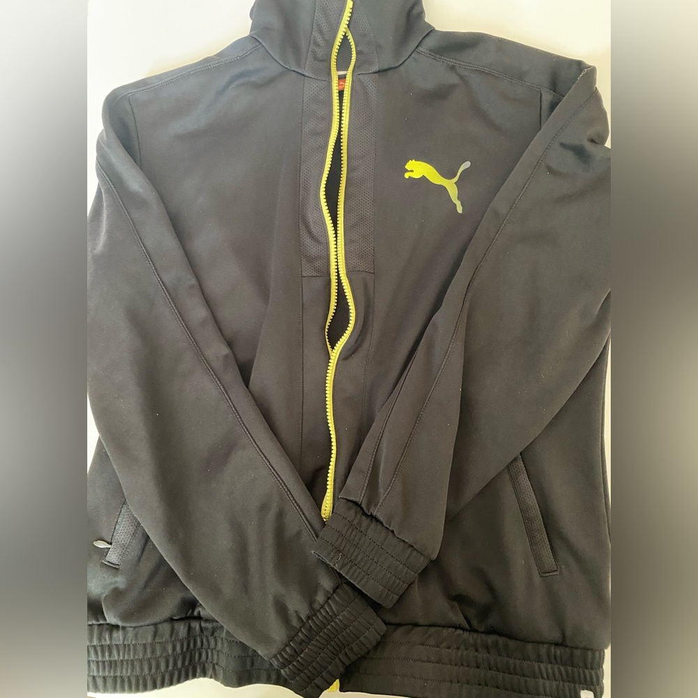 Puma athletic jacket size XL EUC zipper pockets !